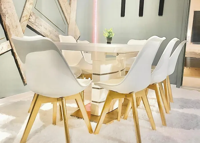 Big And High Standard Near Center Apartamento *